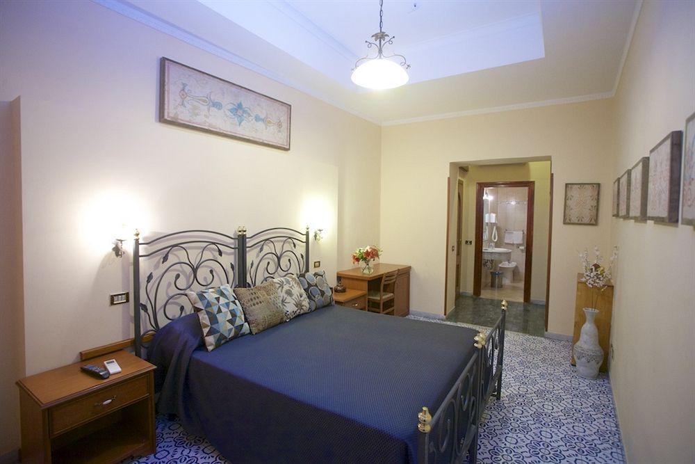 Nicolas Inn Рим Экстерьер фото